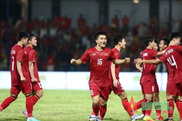 TRỰC TIẾP SEA Games 32 hôm nay (11-5): Bóng đá nam: U22 Việt Nam chia điểm đáng tiếc trước U22 Thái Lan 